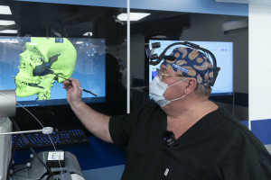 В Клиниках СамГМУ помогли пострадавшей в автоаварии пациентке со сложной челюстно-лицевой травмой