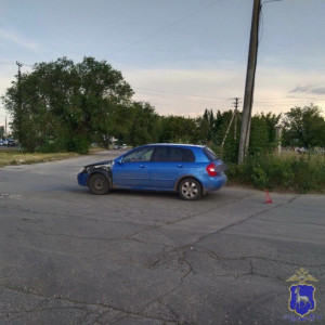 В Тольятти иномарка сбила подростка на самокате, тот вез пассажира