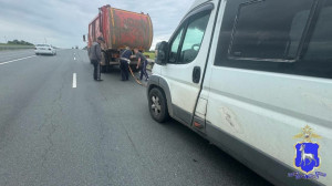 В Сергиевском районе полицейские помогли мужчине добраться до ближайшего автосервиса