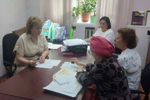 Глава Ленинского района Самары провела прием граждан