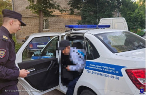 В Самаре конфликт в круглосуточном магазине закончился дракой на улице