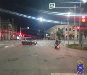 В Сызрани иномарка столкнулась с мотоциклом