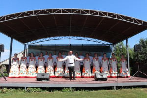 На фестивале «Репин навсегда» в живописном историко-музейном комплексе села Ширяево звучали настоящие народные голоса России