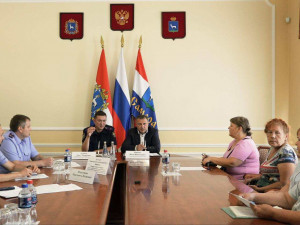 По вопросу расселения аварийного жилого дома.