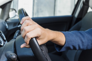 Если водитель замешкается с мочеиспусканием для анализа, то у него возьмут кровь.