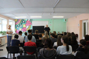 Полицейские и общественники Самарской области провели антинаркотическую встречу с молодежью