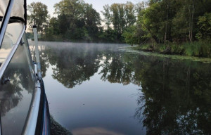 На Волге в Самарской области спасли троих терпящих бедствие на лодке