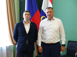 После завершения стажировки он сможет продолжить свою карьеру в городской администрации или подведомственных учреждениях.