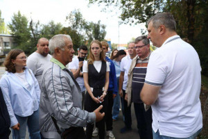 И встретился с жителями.