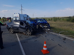 Всего пострадали 5 человек, они госпитализированы.