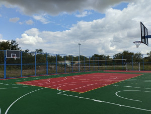 Это - универсальные спортивные площадки размером 20 на 40 метров.