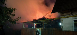 В тушении пожара участвовали 2 единицы техники и 9 человек личного состава.