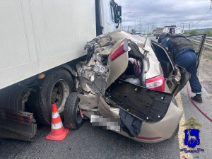 Водитель легкового автомобиля получил травмы различной степени тяжести и  госпитализирован.