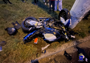 С места ДТП мотоциклист госпитализирован.