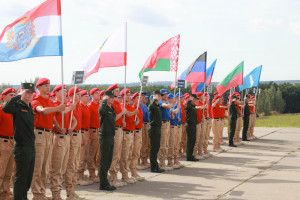 В ходе закрытия сборов гвардейцы торжественно принесли юнармейскую клятву и вступили в ряды юнармейского движения.