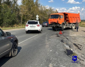 На месте ДТП  погиб водитель Нива Тревел, его пассажир доставлен в лечебное учреждение.