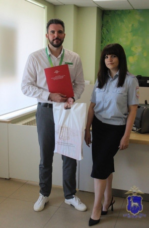 В Тольятти активная гражданская позиция сотрудника банка спасла пенсионерку от мошенников