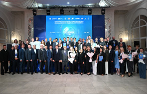 Победителей определили среди представителей малого, среднего и крупного бизнеса в сфере промышленности, высоких технологий и услуг.