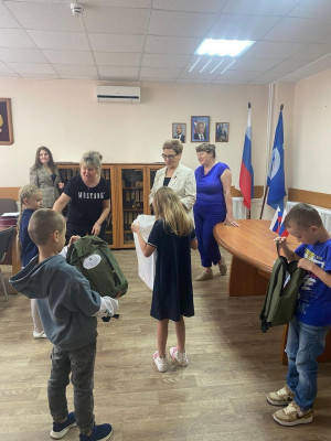 Акция «Собери ребёнка в школу» проходит по всей стране.