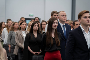 В этом году университет выпустил 561 высококвалифицированного специалиста. Подготовка врачей велась по 54 медицинским специальностям на 41 кафедре вуза.