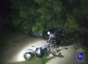 В Автозаводском районе Тольятти в ДТП пострадали мотоциклист и пассажир-подросток