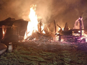 В Кошкинском районе тушили пожар на 70 кв. метрах