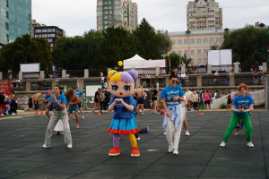 Фестиваль фитнеса в Самаре объединил более 1000 участников и стал финальным летним событием проекта «Самара в движении».