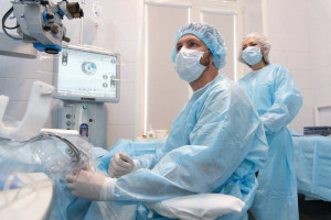 Житель Самары поступил в областную клиническую офтальмологическую больницу имени Т. И. Ерошевского с резким снижением зрения. 