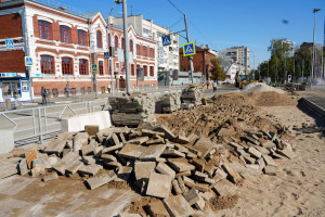 Особое внимание уделили ремонту теплосетей рядом с социальными учреждениями города.