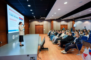 На встречах кандидаты узнают о функциональных направлениях волонтёрства на форуме, условиях участия и бонусах, которые ждут волонтёров.