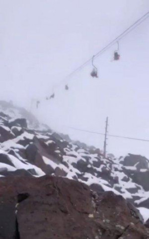 По предварительным данным, погибли пожилой житель Кабардино-Балкарии и женщина из Дагестана 1990 года рождения.