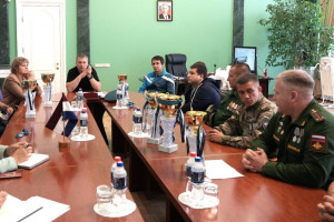 За три соревновательных дня они завоевали 6 наград, в том числе бронзу в командных соревнованиях по волейболу сидя.