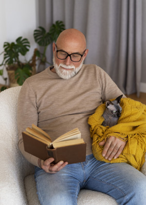 Мозг постоянно требует поступления новой информации. "Лучшая таблетка" для развития головного мозга – это книга.