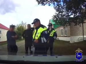 В Кошкинском районе полицейские задержали подозреваемого в хранении наркотиков