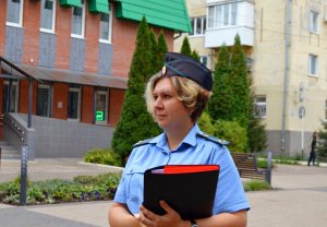 Самарца обязали снести самовольную перегородку в подъезде дома