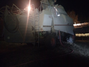 вечером в Борском районе горел комбайн