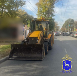 18-летний водитель в Самаре врезался в иномарку и экскаватор