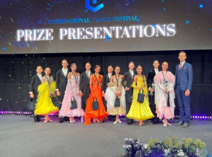 В категории «Junior Rs».