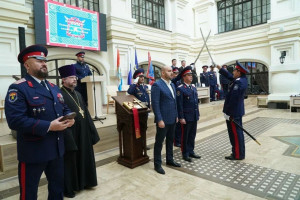  Вячеслав Федорищев стал пятым  губернатором, который был принят в казаки.
