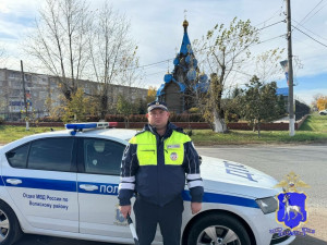 Около Самары сотрудник ГАИ спас жизнь мужчине