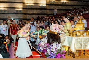 С 7 по 12 октября на сцене Thailand Cultural Center самарский театр представил четыре свои лучшие постановки.