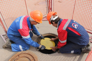 "РКС-Самара" в этом году установили более 200 защитных устройств в водопроводные и канализационные колодцы