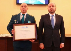 Ко Дню таможенника Вячеслав Федорищев вручил награды лучшим сотрудникам приволжского управления