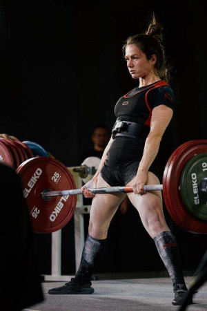 Самарская спортсменка взяла "бронзу" на Кубке России по пауэрлифтингу