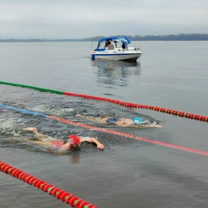 В Самаре состоялись соревнования по зимнему плаванию