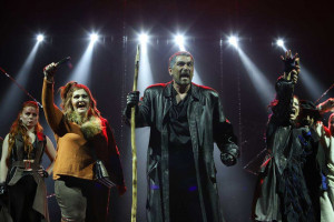 На сцене Самарского театра драмы пройдут показы спектаклей «Черная бурка» по пьесе Георгия Хугаева и «Иванов» по пьесе Антона Чехова.