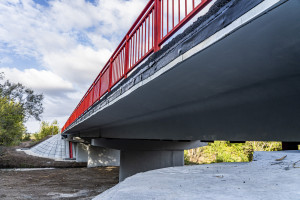 Отремонтирован самый протяженный объект нацпроекта 2025 года - мост через реку Кондурчу, расположенный на автомобильной дороге Елховка-Никитинка.