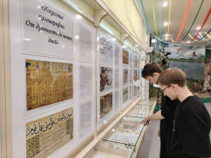 С 2022 года музей приглашает молодых людей на экскурсии, интерактивные программы, фольклорные мероприятия, мастер-классы по декоративно-прикладному искусству, образовательные программы.