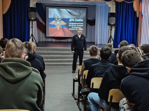 Уроки мужества учат ребят помнить и чтить доблестные подвиги павших героев.