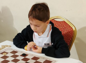 В классической программе среди юношей до 11 лет.